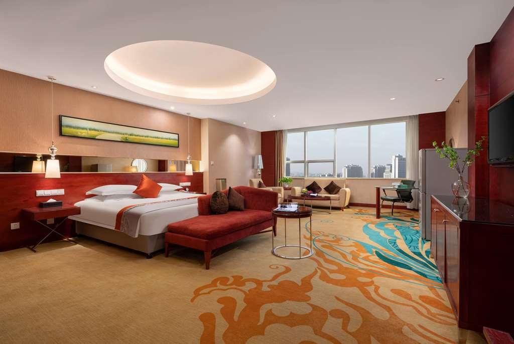 Ramada Zibo Hotel Quarto foto