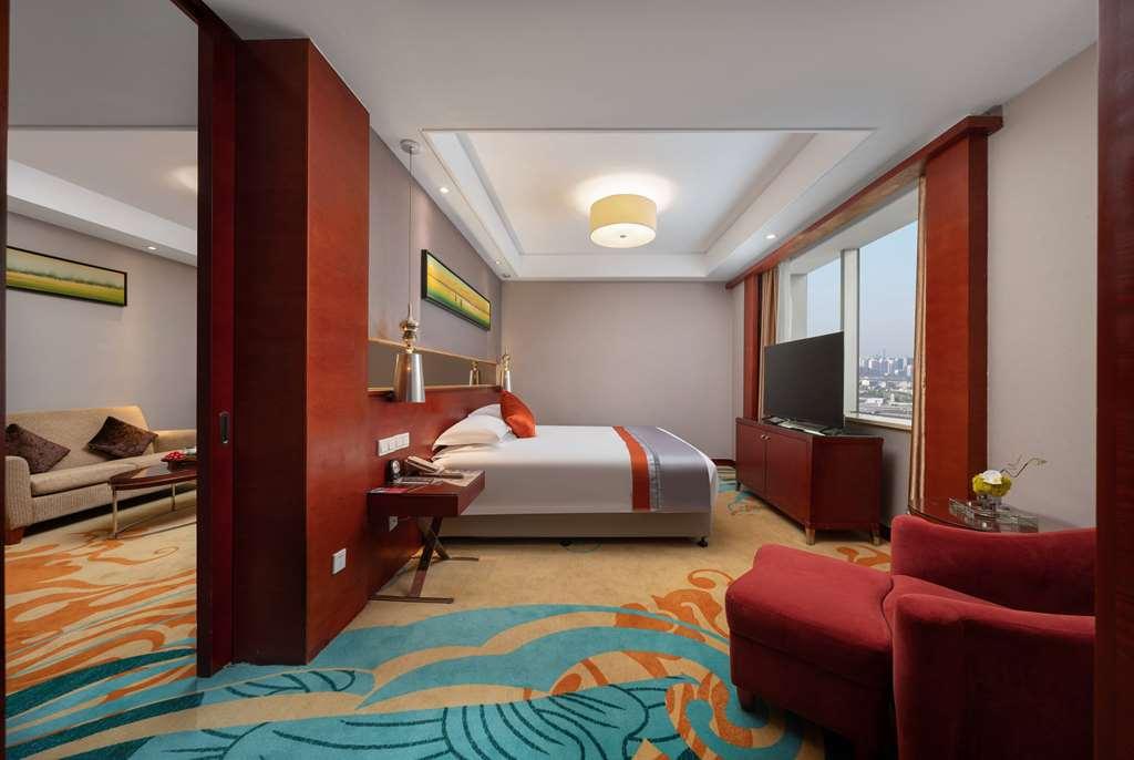 Ramada Zibo Hotel Quarto foto